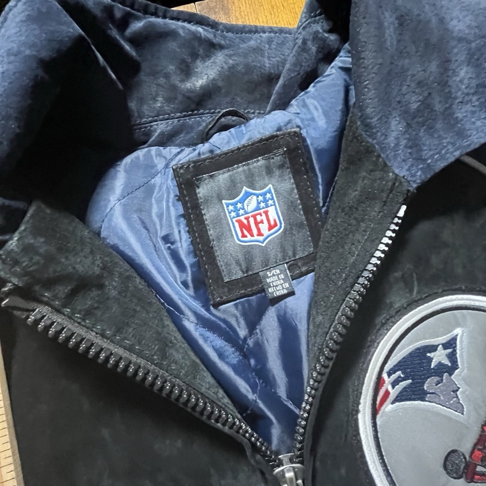 NFL Men'sNew England Patriots Suede Leather Varsity Jacket Size Large - Picture 15 of 16